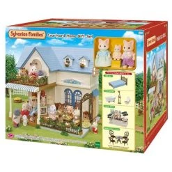 Sylvanian Families Courtyard Home Gift Set